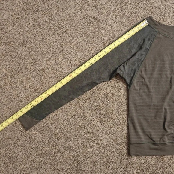 Lululemon Swiftly Tech Long Sleeve Top Camo‎ Sleeve Stripe Olive Green Women's M - Picture 6 of 12